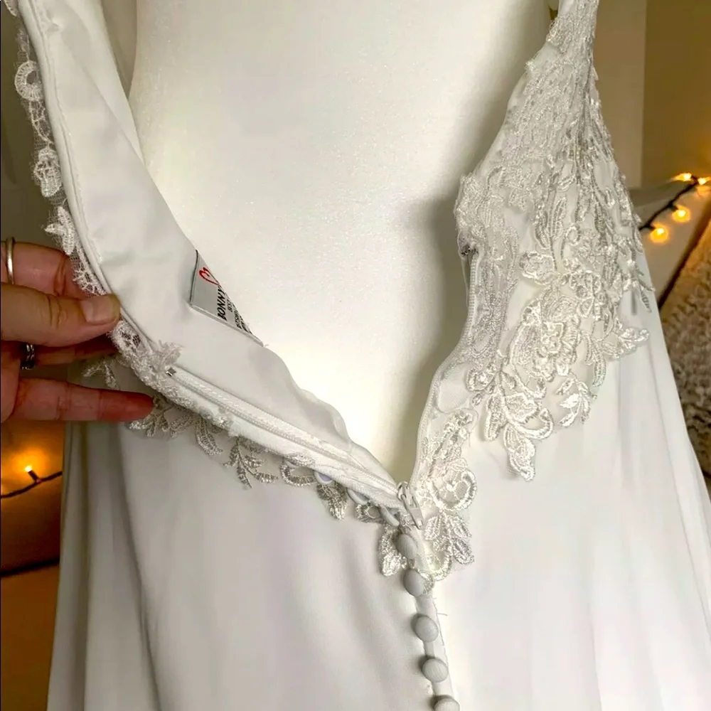 Bonny Bridal Beach wedding Dress 16 - Picture 7 of 12